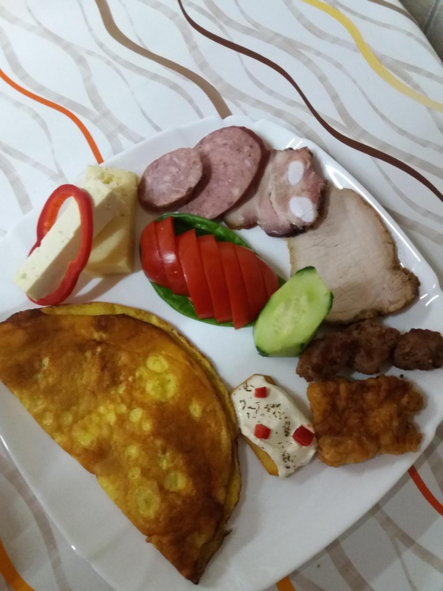 Pensiunea Serbeca Brosteni Buitenkant foto